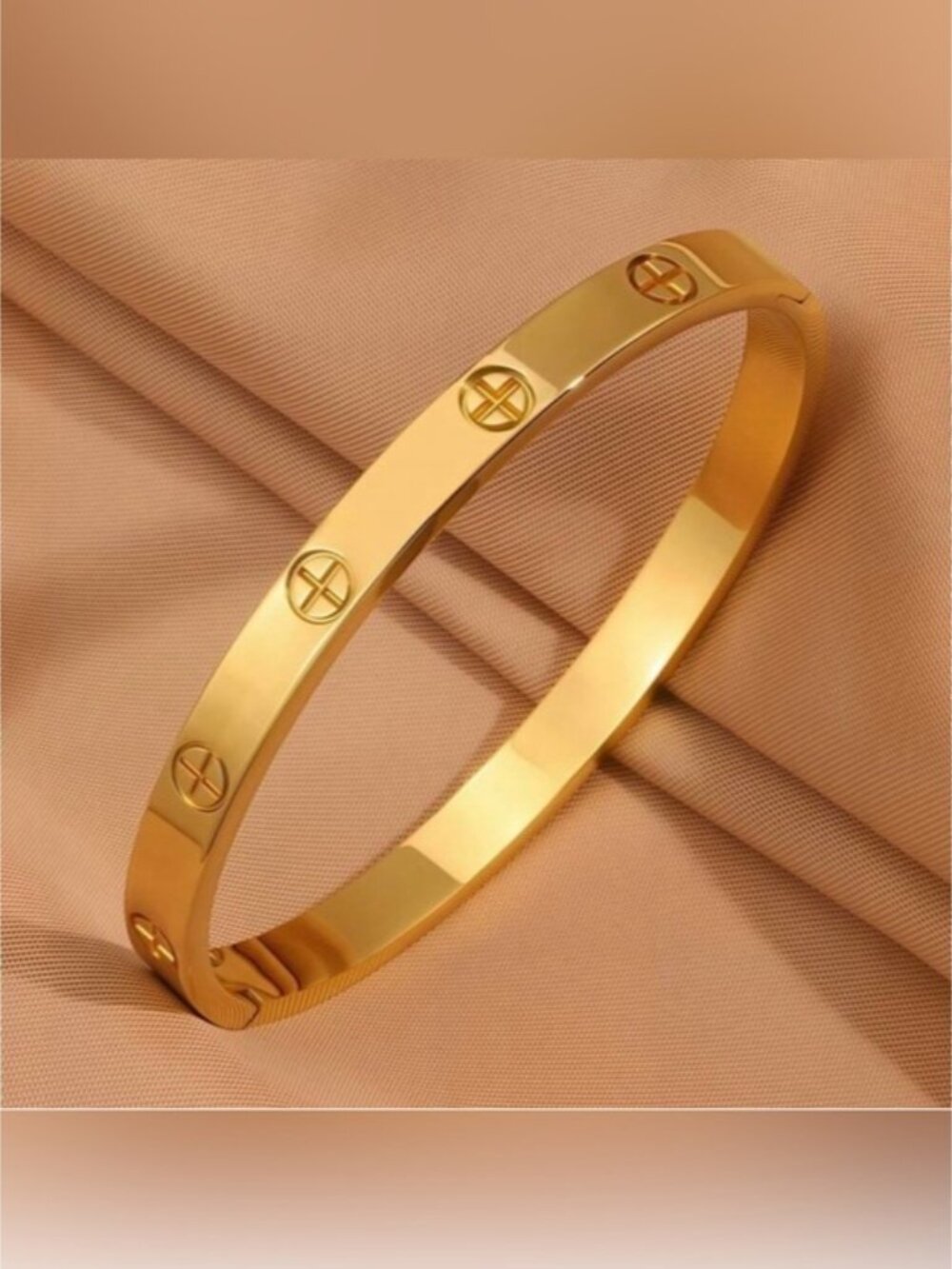 18K Gold Plated Screw Cross Design Bracelet Tarnish Resistant - Picture 2 of 4